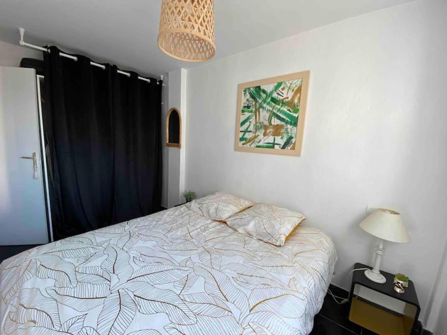 Appart T2 Calme - Centre De Canet - Parking - Clim Экстерьер фото