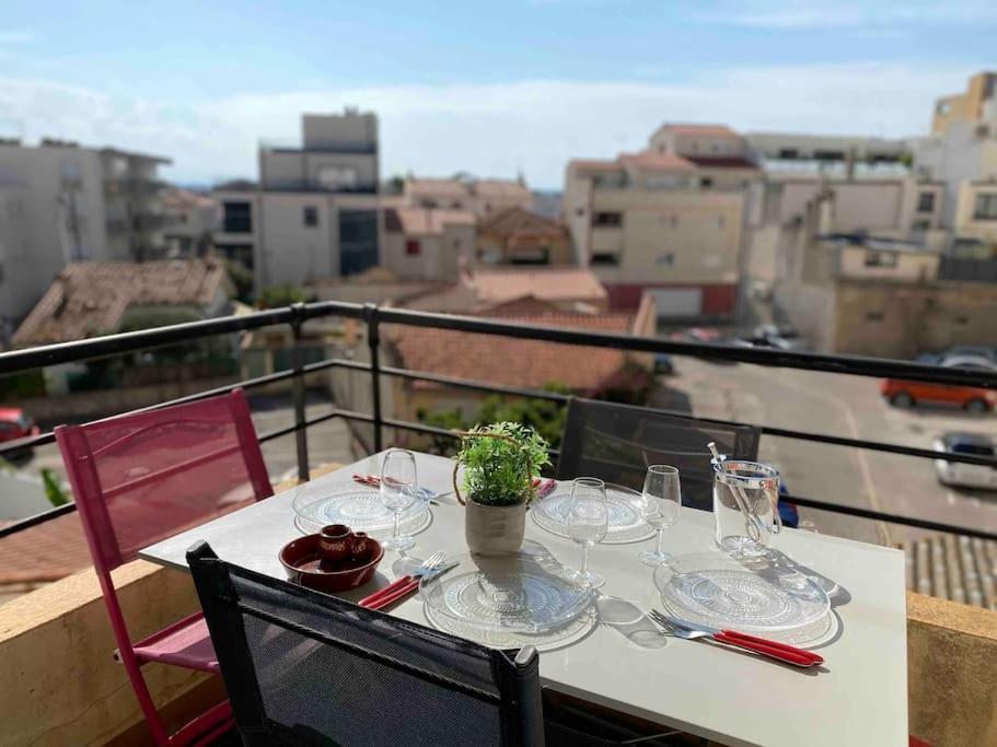 Appart T2 Calme - Centre De Canet - Parking - Clim Экстерьер фото